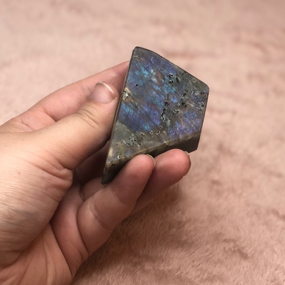 Flashy Labradorite Freeforms - Picture 4 of 9